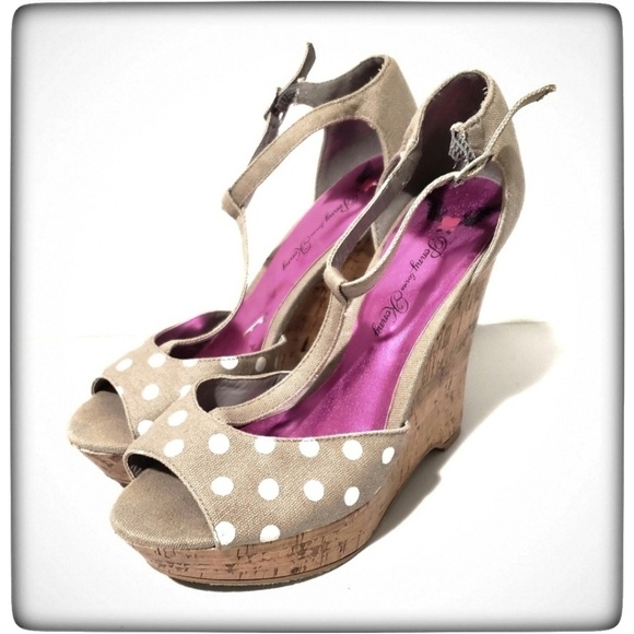 Penny Loves Kenny Shoes - Last chance! 50% off! Penny Loves Kenny Wedges
